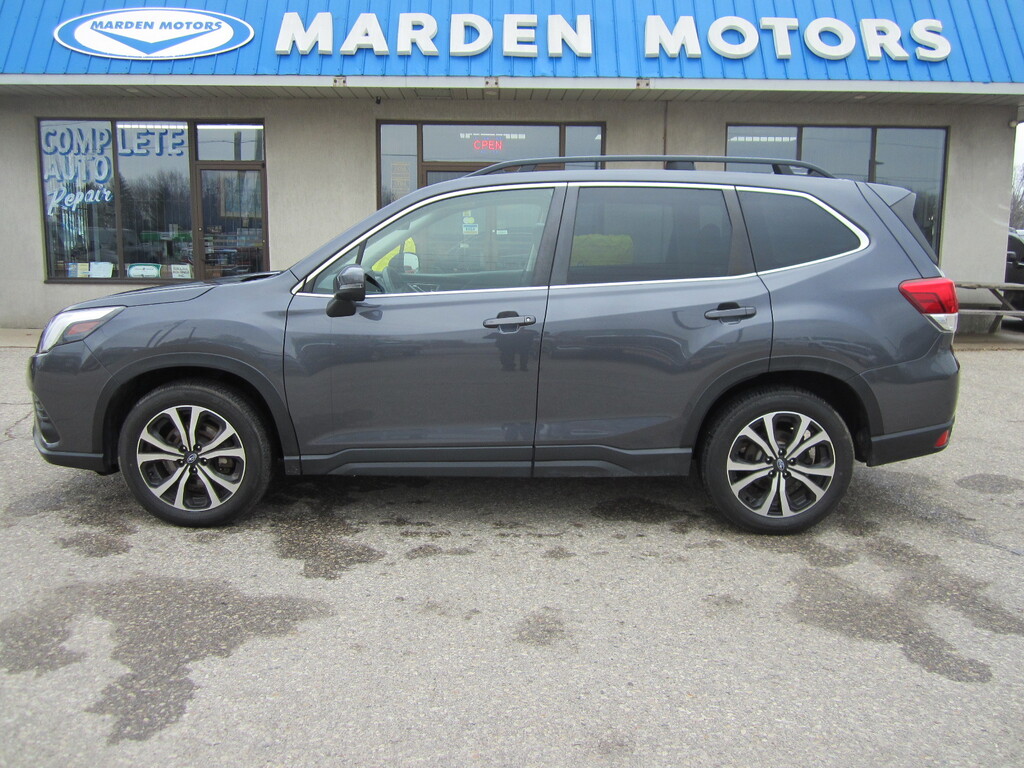 2022 Subaru Forester Limited CVT photo 3