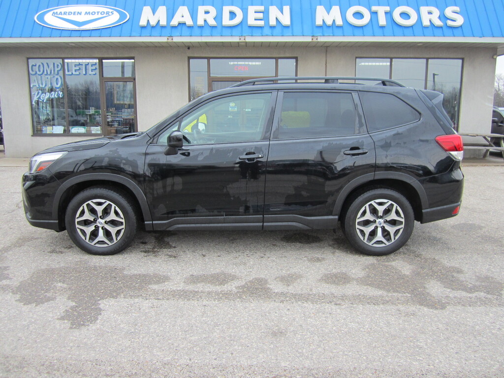 2021 Subaru Forester 2.5i Touring photo 3