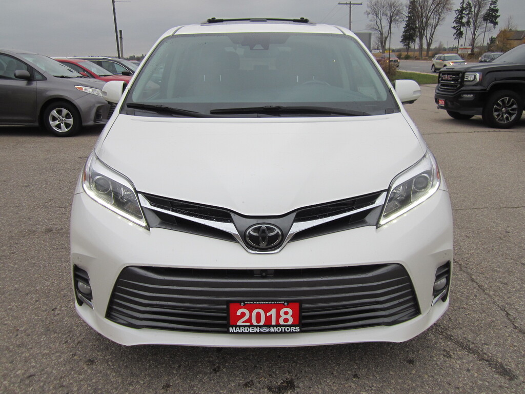 2018 Toyota Sienna XLE Limited photo 4