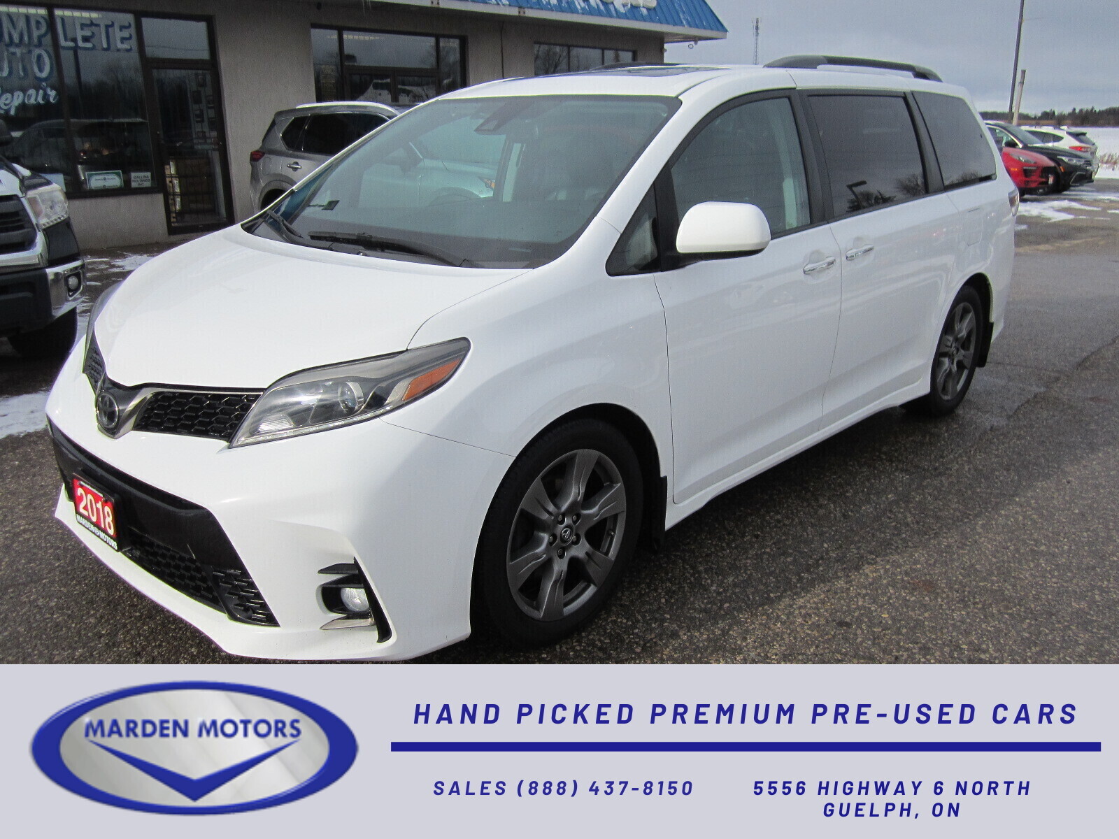 2018 Toyota Sienna SE 8-Passenger
