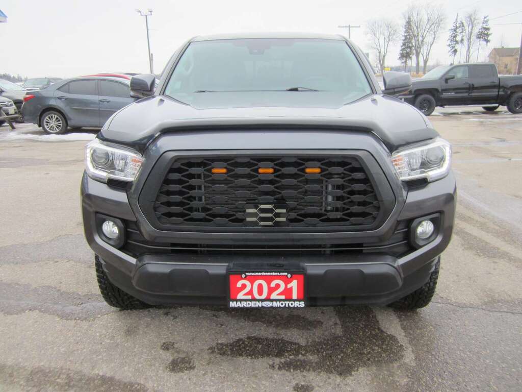 2021 Toyota Tacoma 4x4 Double Cab photo 3