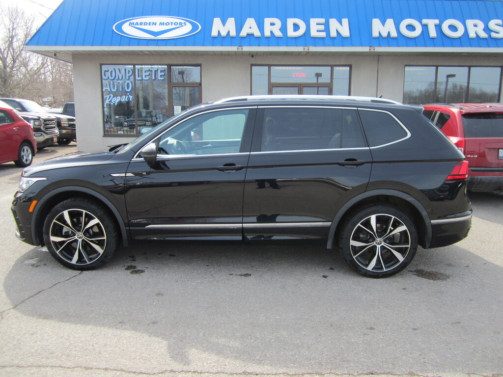 2024 Volkswagen Tiguan Highline R-Line photo 3